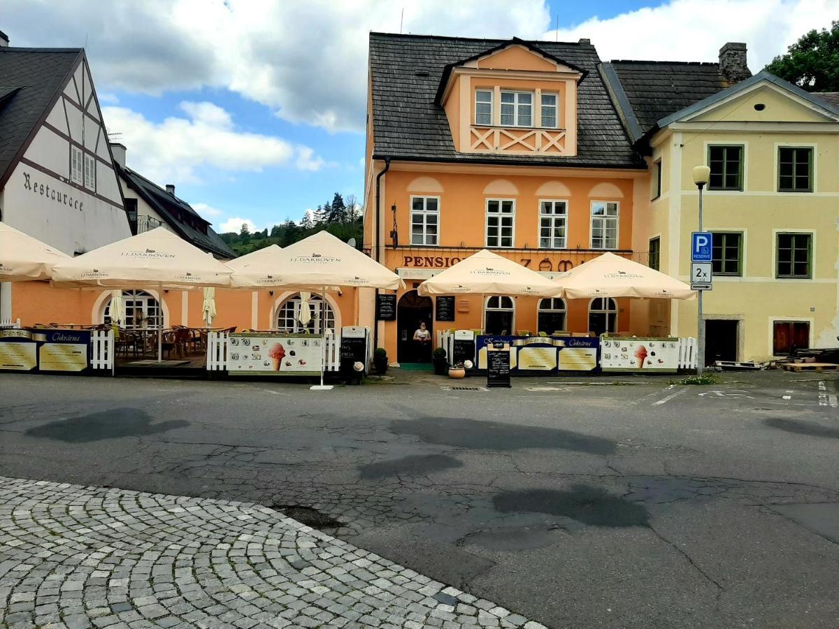 Penzion - Restaurant U Zamku Бечов-над-Теплоу Экстерьер фото